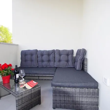 Apartment Fuer 4 Personen Ca 52 M In Stinjan, Istrien Und Umgebung Pula